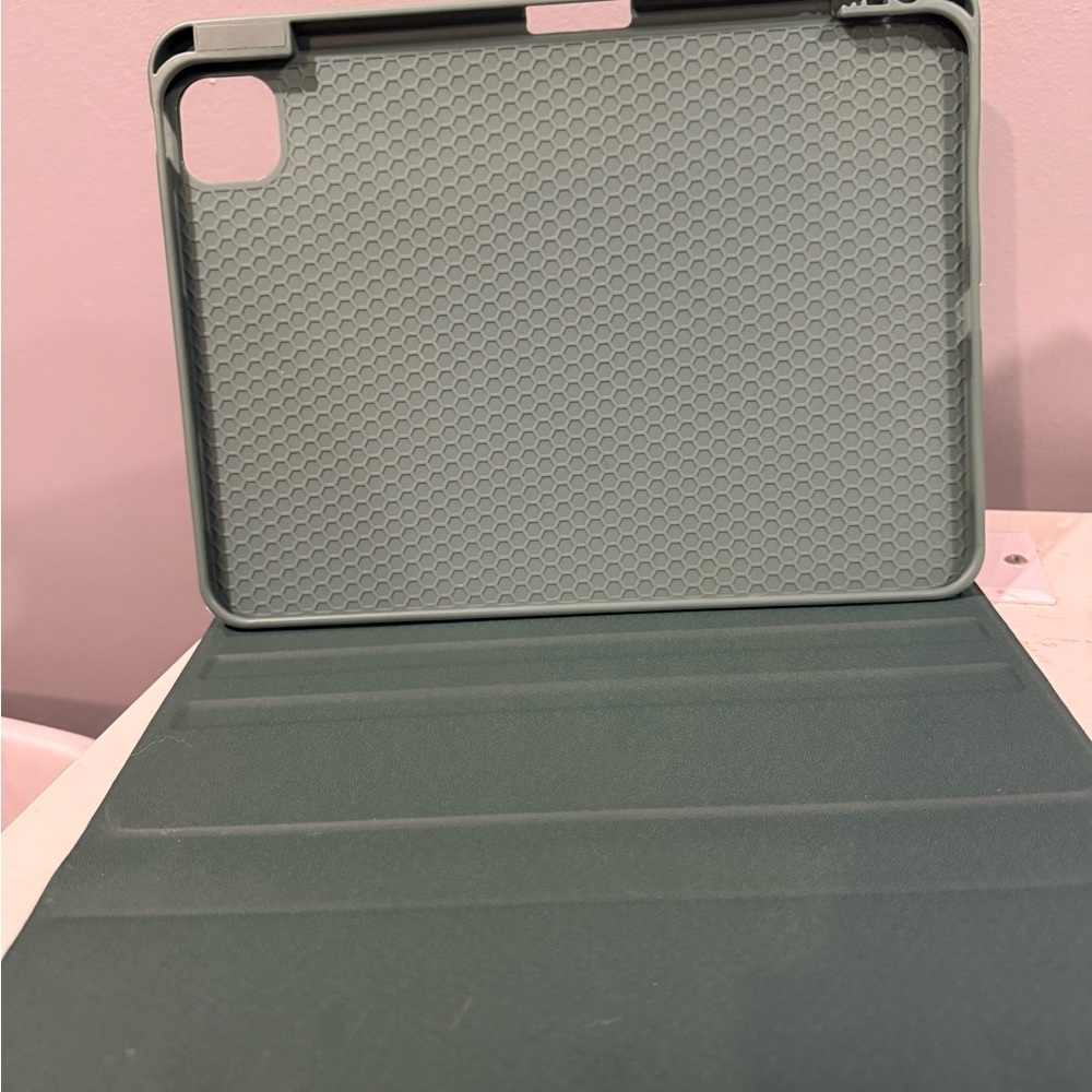 Sleek Mint Green Tablet Case